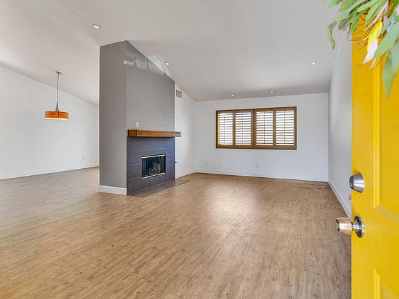 3rd image of 64870 La Costa Ct