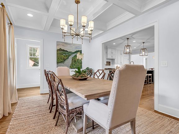 4th image of 15 Highland Dr
