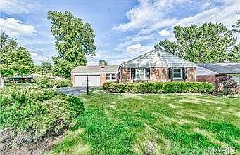 5th image of 870 Greenshire Ct