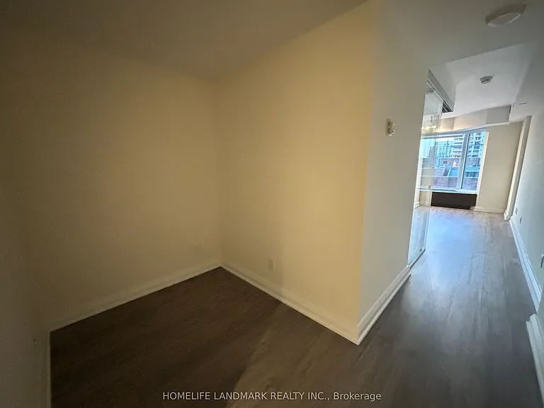 155 Yorkville Ave #901 — Photo 8