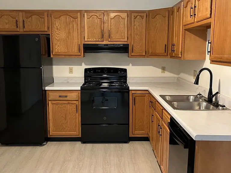 1565 Wayne St #D — Photo 5