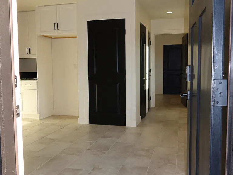 1322 Campus Ave #2 — Photo 8