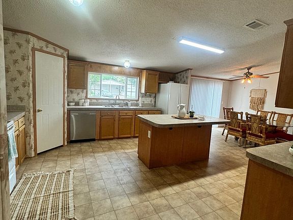 4th image of 1862 Princess Ln