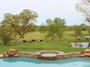 8652 Ridgewood Dr, Montgomery, TX 77356