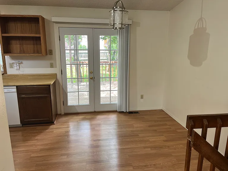 253 S Lincoln Ave — Photo 14