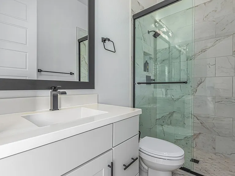 712 E Buist Ave — Photo 38