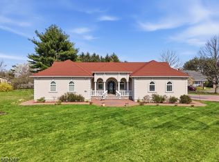 358 S Middlebush Rd, Somerset, NJ 08873