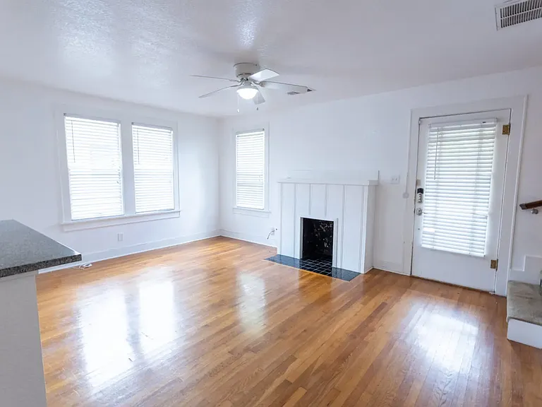 3144 Cockrell Ave #3144 — Photo 6