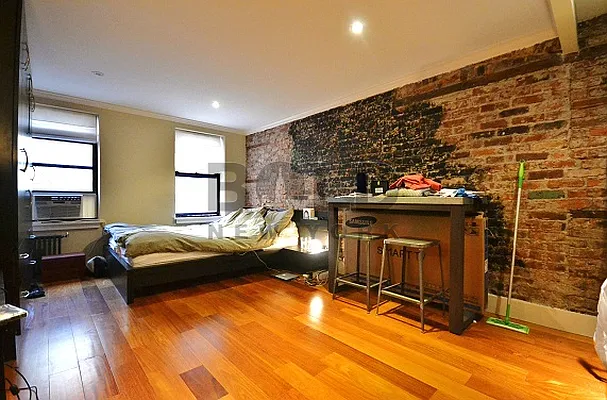 Rented by Bold New York | media 12