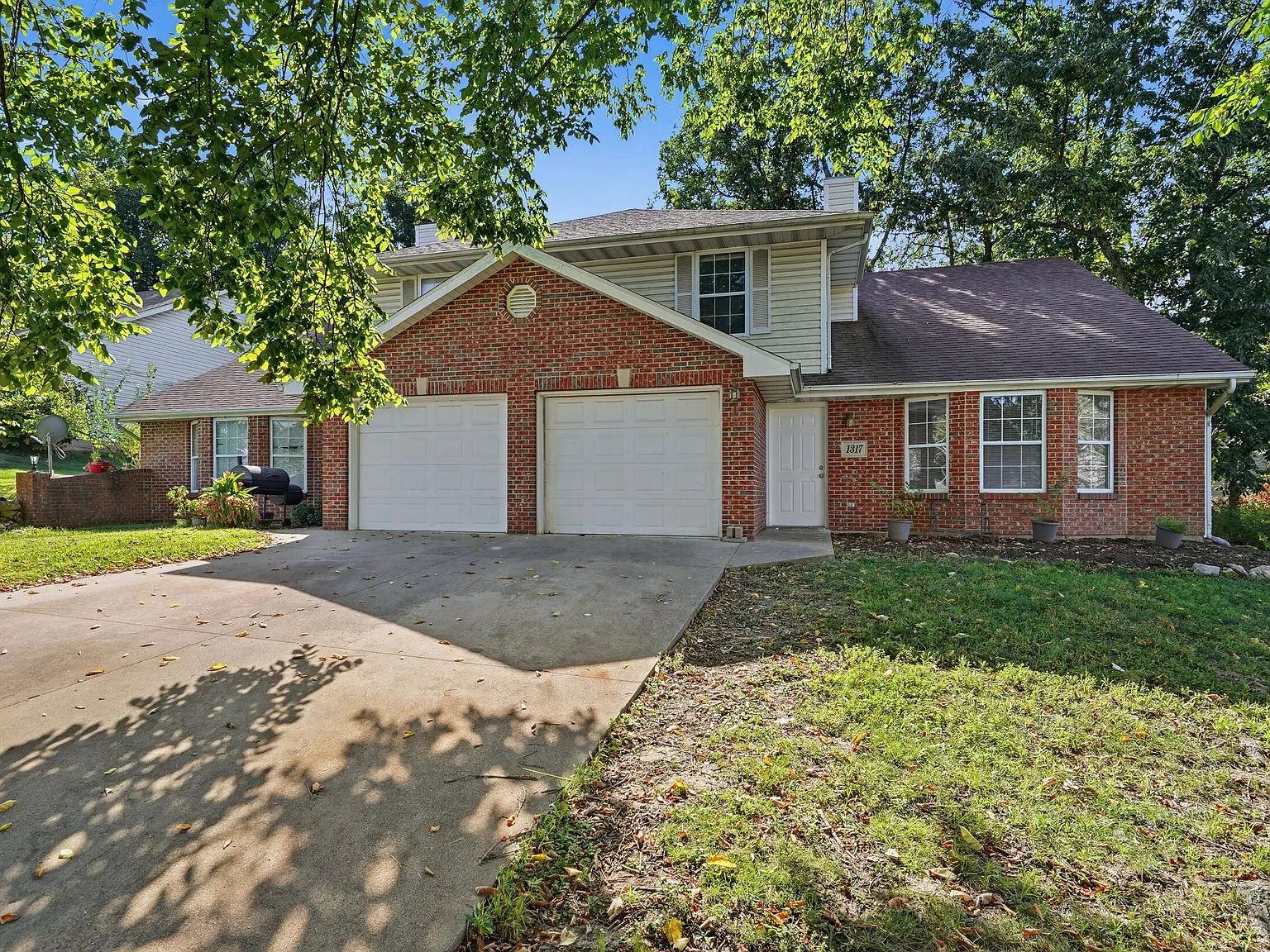 4 bed, 2.0 bath, $1,495 — Photo 1