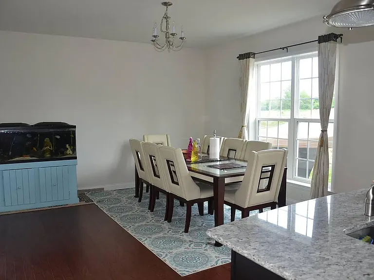 1464 Mollys Run — Photo 3