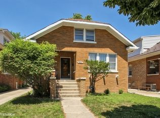 5238 Brown St, Skokie, IL 60077