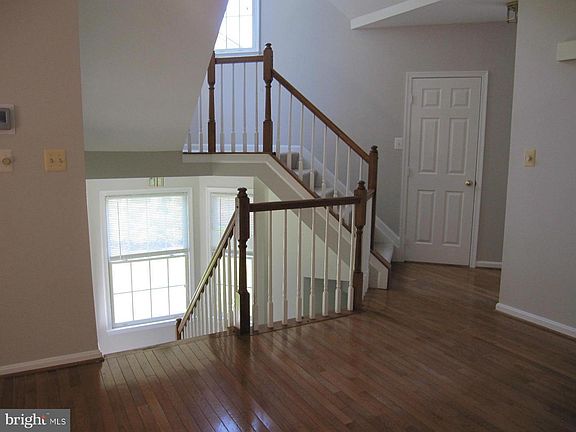 4th image of 5421 Whitley Park Ter #42