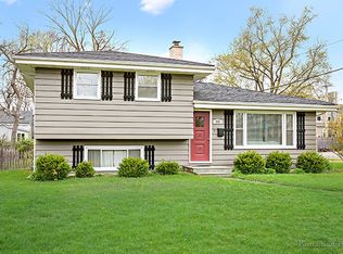 638 Prairie Ave, Downers Grove, IL 60515