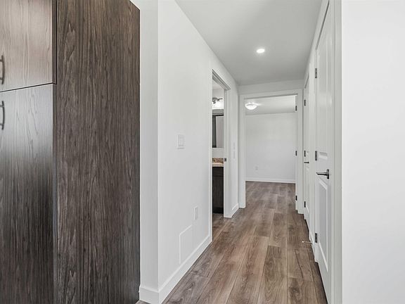 2nd image of 7 Pebble Lane West St