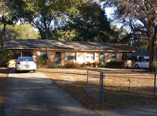 1405 E 1st Ave, Mount Dora, FL 32757