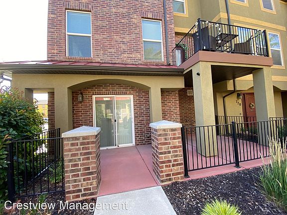 2nd image of 730 W Kirkbride Ave