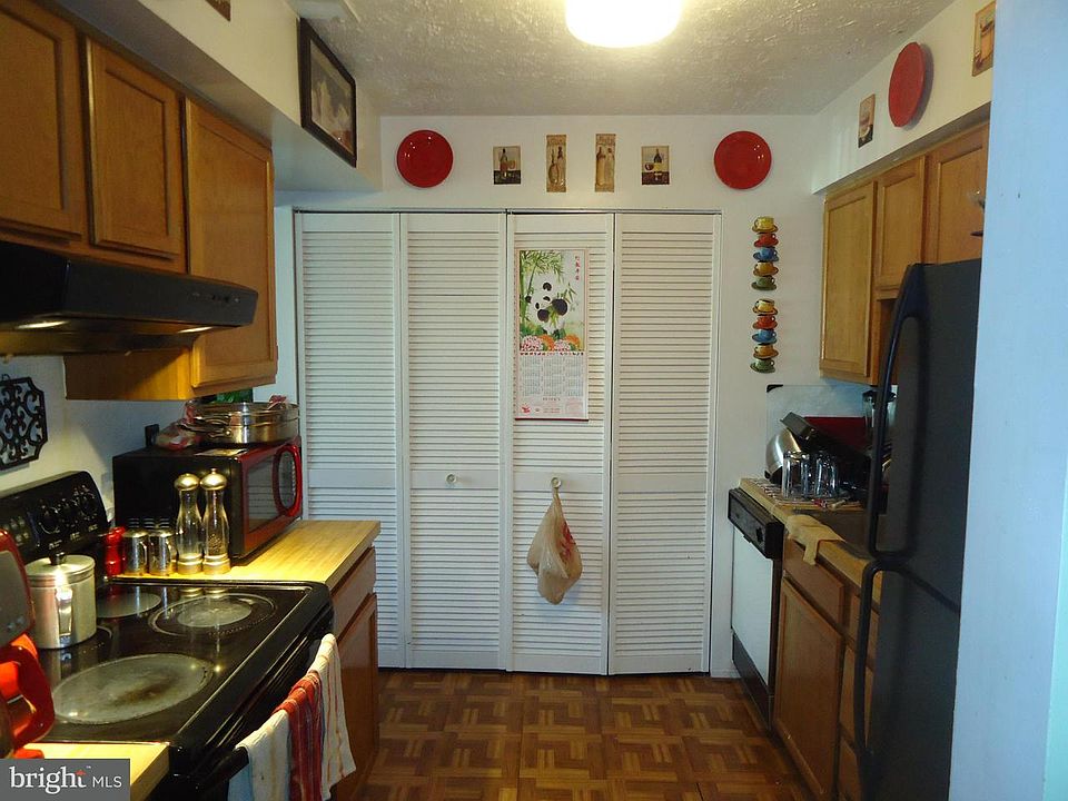2nd image of 11412 Honeysuckle Ct #86