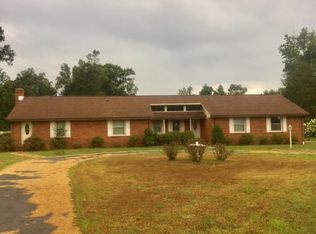 17056 New Baltimore Rd, Milford, VA 22514