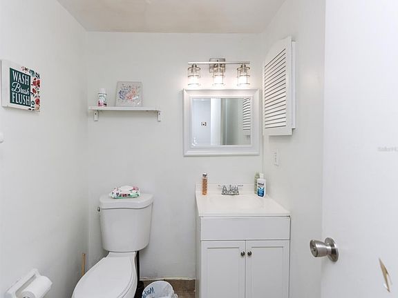 5th image of 3021 AARON BURR AVENUE #3