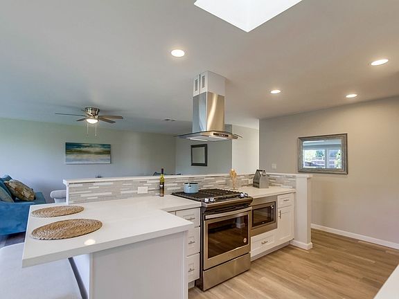 5th image of 6827 Cowles Mountain Blvd