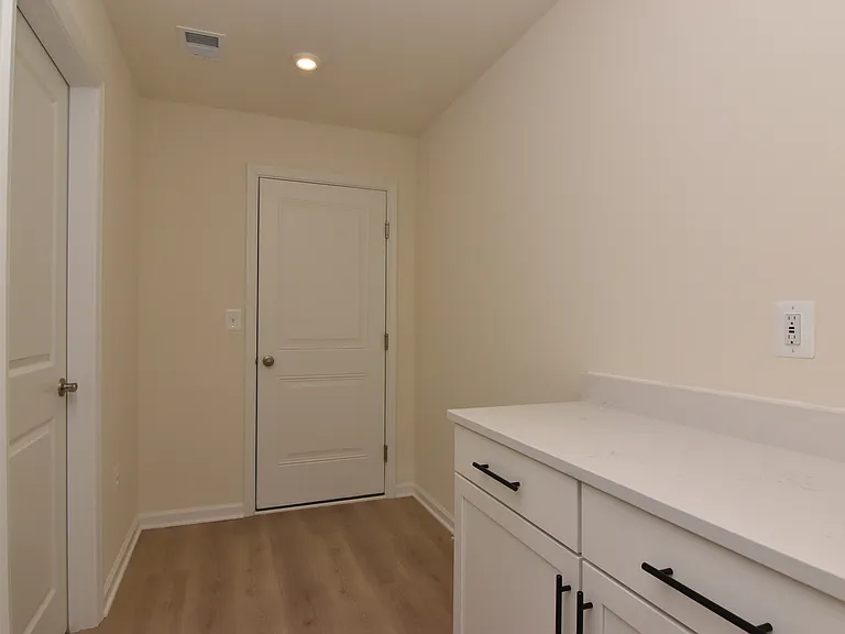 24700 Michael Isler Ave — Photo 16