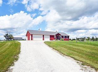 14183 Stanwood St SW, Navarre, OH 44662