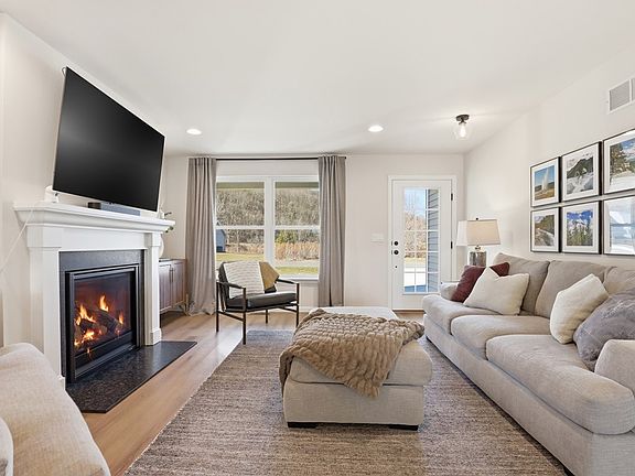 2nd image of 22 Wilcox Estates Dr