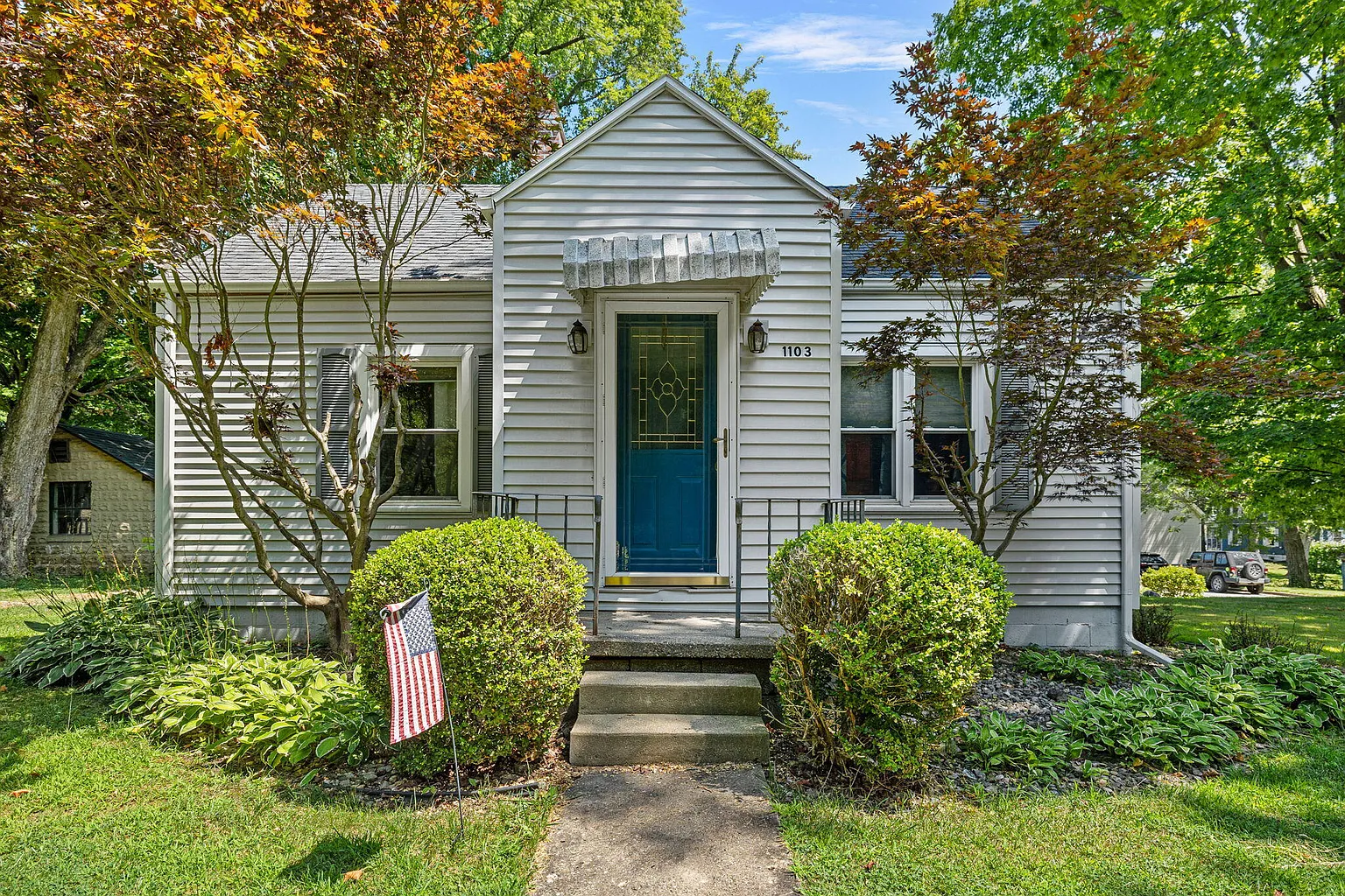 1103 Andrew Ave photo 1