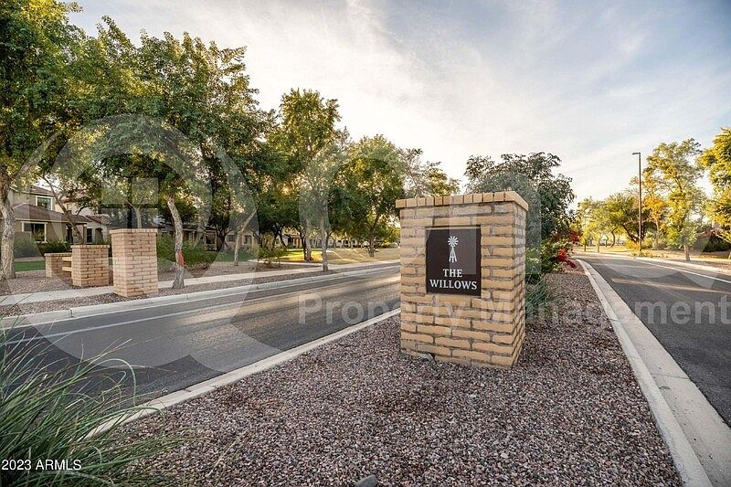 2nd image of 3796 E Santa Fe Ln