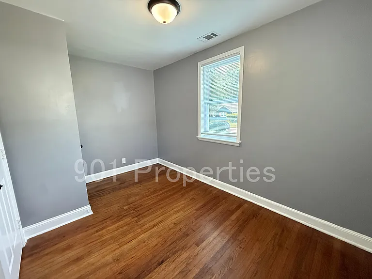 1096 McEvers Rd — Photo 14
