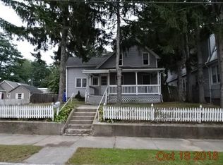 47 Littleton St, Springfield, MA 01104