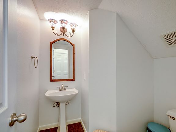 4th image of 13710 Wheatbridge Dr