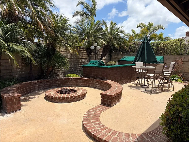 18886 Mount Walton Cir — Photo 53