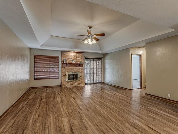 4th image of 2608 Northwood Ln