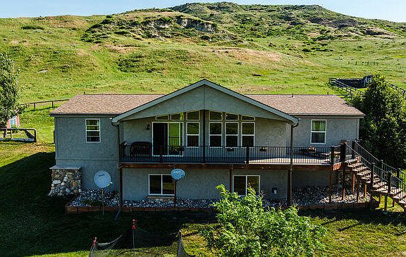 2nd image of 521 Cat Creek Rd