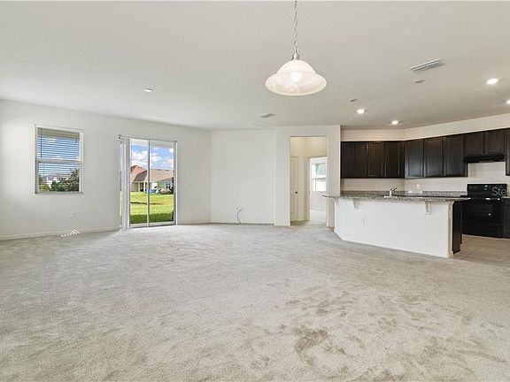 4th image of 1983 Plumas Way