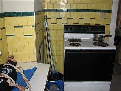 2nd image of 755 E 128th St