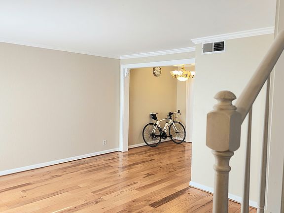 4th image of 10580 White Fir Ct