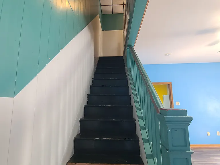 397 Front St — Photo 2