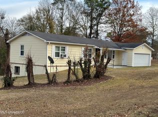 404 Enchanted Dr, Yazoo City, MS 39194