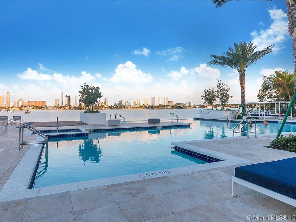 1st image of 17111 Biscayne Blvd Unit 2201