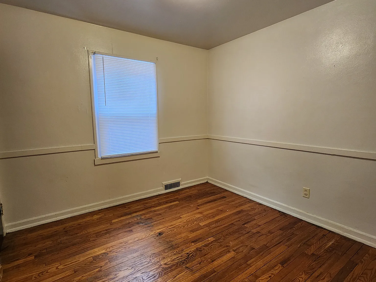 4403 West Capitol Drive; 3975 N 44TH ST — Photo 4