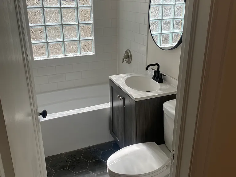 394 Cleveland Ave N #3 — Photo 2