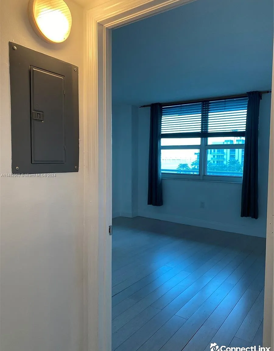 1 bed, 1.0 bath, $2,800 — Photo 3