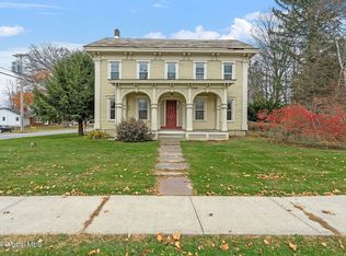 22 Park St #1, Cambridge, NY 12816