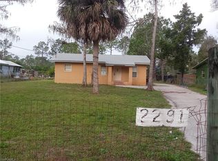 2291 Della Dr, Naples, FL 34117