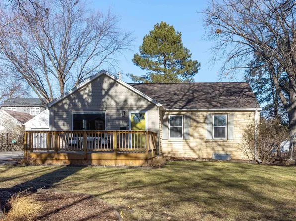 1630 Dakota Cir, Lincoln, NE 68502