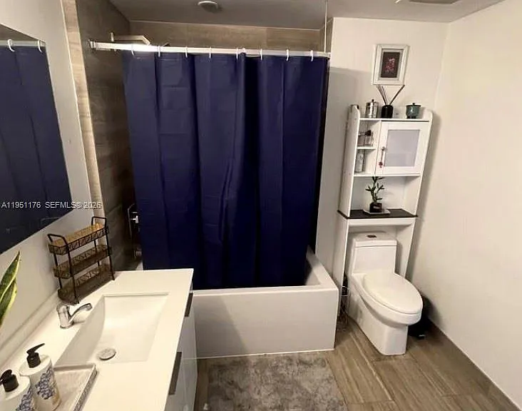 1300 Brickell Bay Dr #2405 — Photo 8