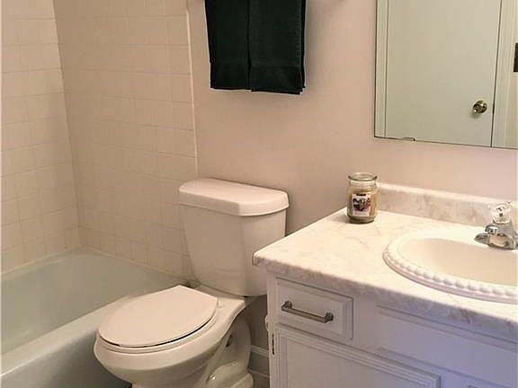 3rd image of 77 Atterbury Blvd #77213